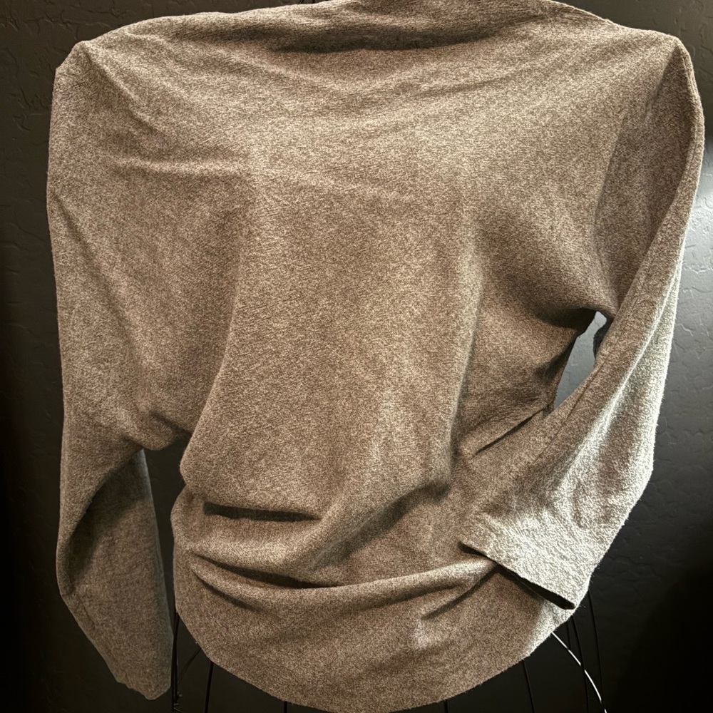 Zara Men's Turtleneck Sweater in Gray